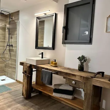 Maison Avec Jacuzzi * La Chaise-Beaudouin